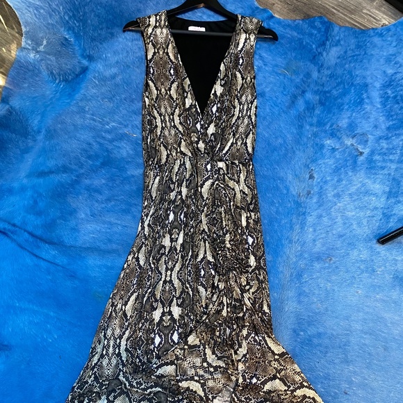 Faux wrap Midi dress by Parker Python print size M - Picture 1 of 3